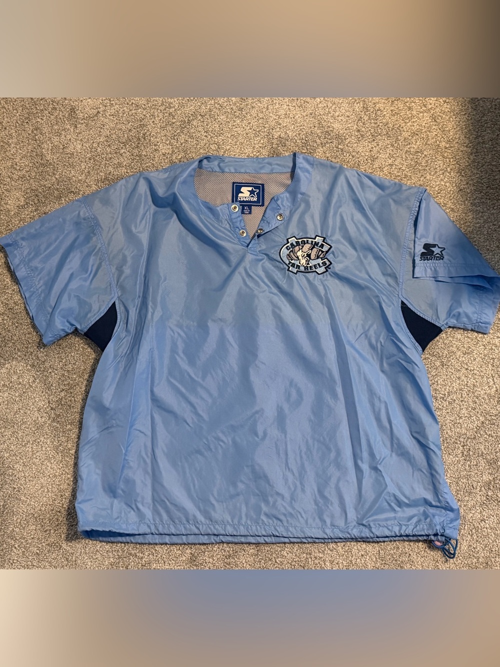 STARTER Light Blue UNC Pullover Windbreaker with Tar Heels Patch